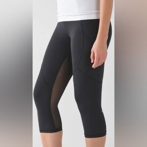 Lululemon Outrun 17" Crop Tight Black W6HFYS
